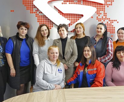 ВСЕ  НА ЗЕМЛЕ ОТ МАТЕРИНСКИХ РУК!